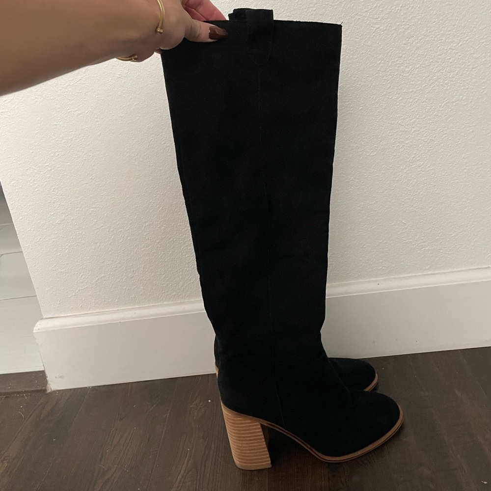 Knee high boots off Vici Dolls website